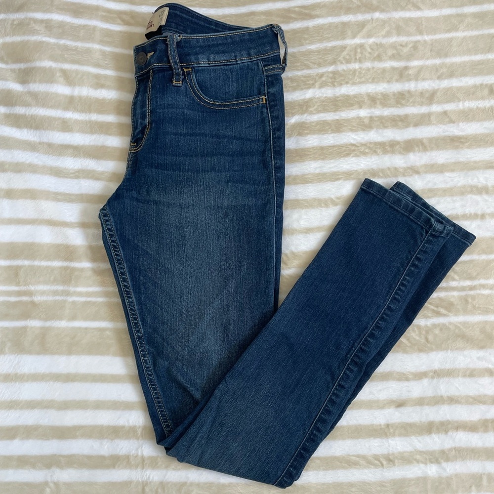 Woman’s Blue Skinny Jeans.